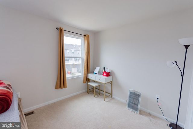 154 COOLIDGE AVE, Ranson, WV 25438