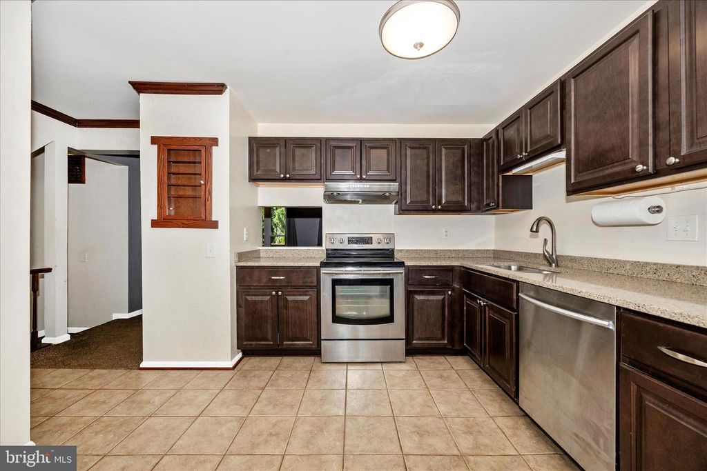 Image 12 of property listing at 1667 COLONIAL WAY, Frederick, MD 21702