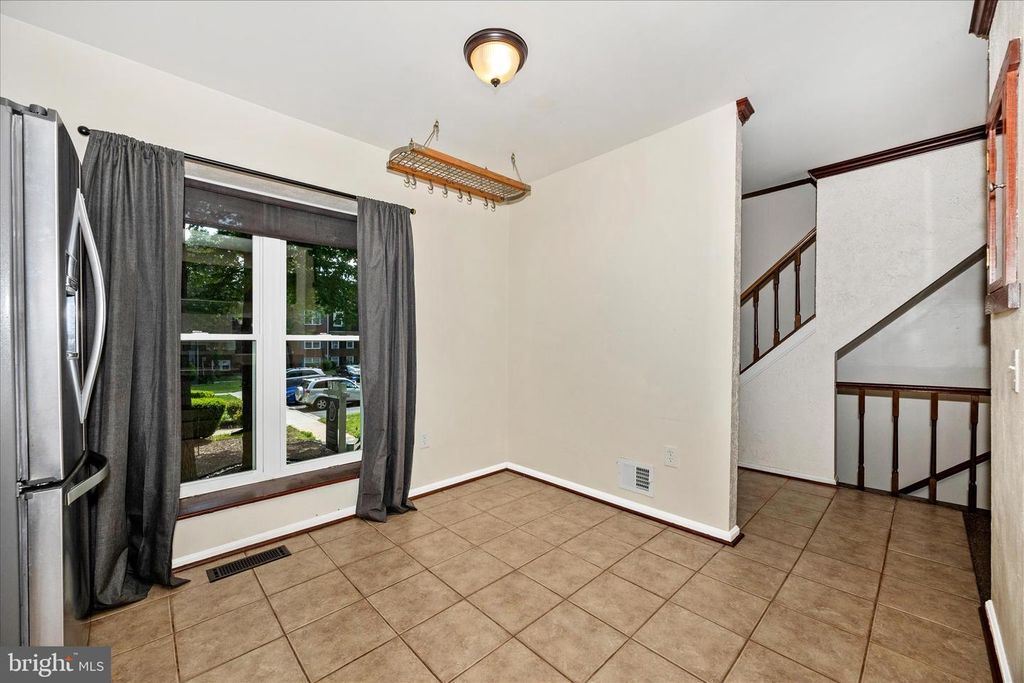Image 13 of property listing at 1667 COLONIAL WAY, Frederick, MD 21702
