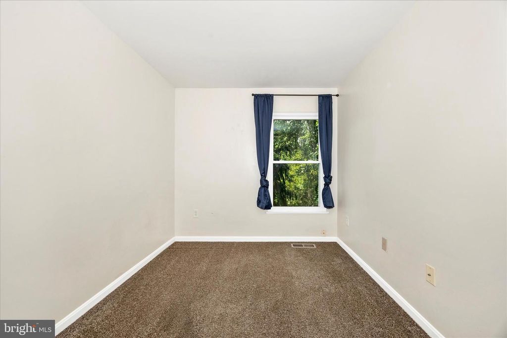 Image 18 of property listing at 1667 COLONIAL WAY, Frederick, MD 21702