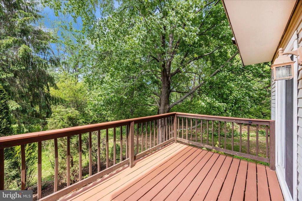 Image 30 of property listing at 1667 COLONIAL WAY, Frederick, MD 21702
