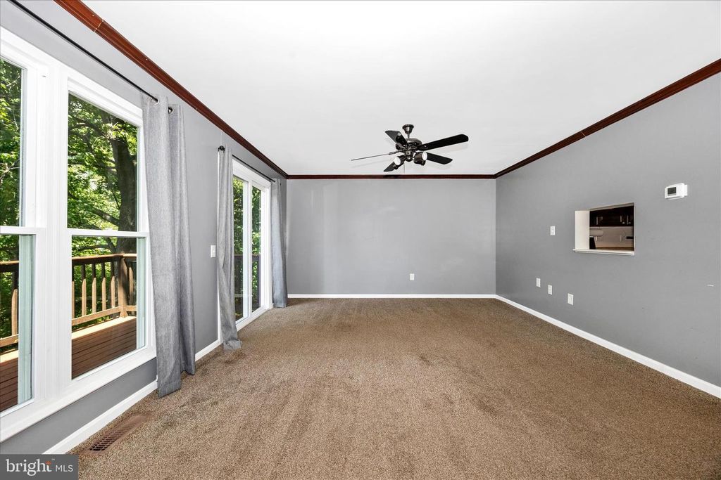 Image 8 of property listing at 1667 COLONIAL WAY, Frederick, MD 21702