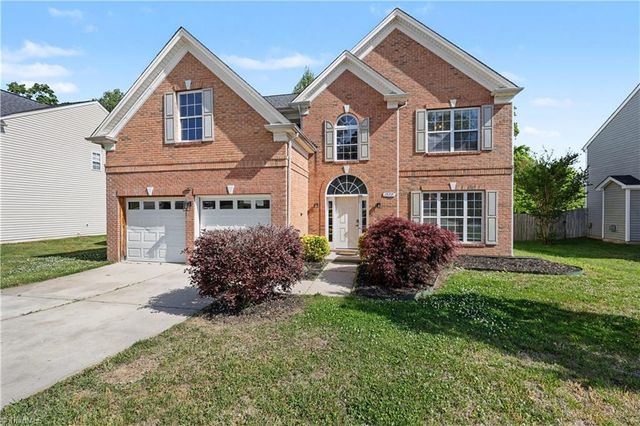 1579 Pondhaven Drive, High Point, NC 27265