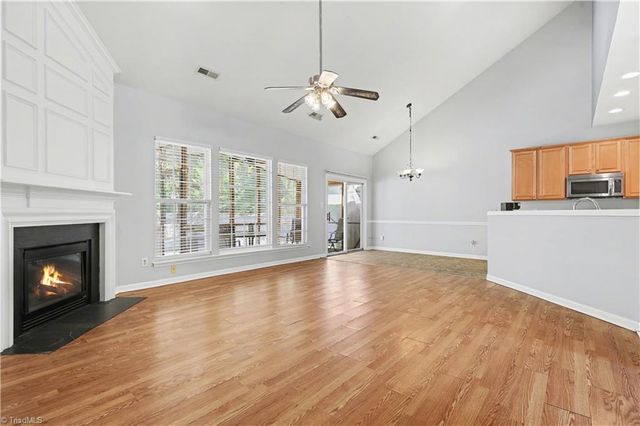 1579 Pondhaven Drive, High Point, NC 27265