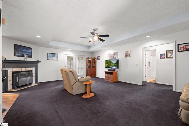 2883 N Highway 101, Greer, SC 29651