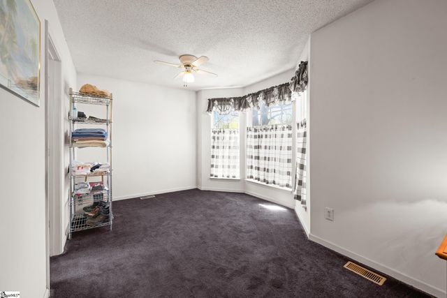 2883 N Highway 101, Greer, SC 29651