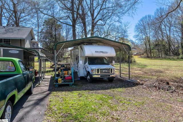 2883 N Highway 101, Greer, SC 29651