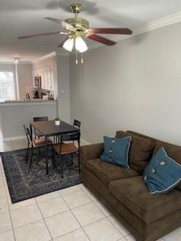 2002 Gentryside Drive 110, Houston, TX 77077