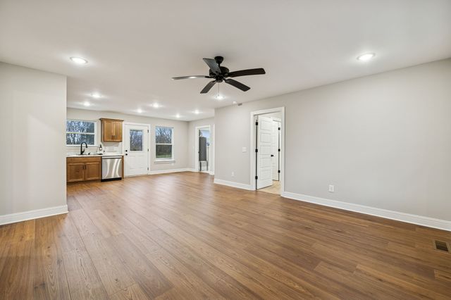 1097 Landing Lane Lot 7, Adams, TN 37010