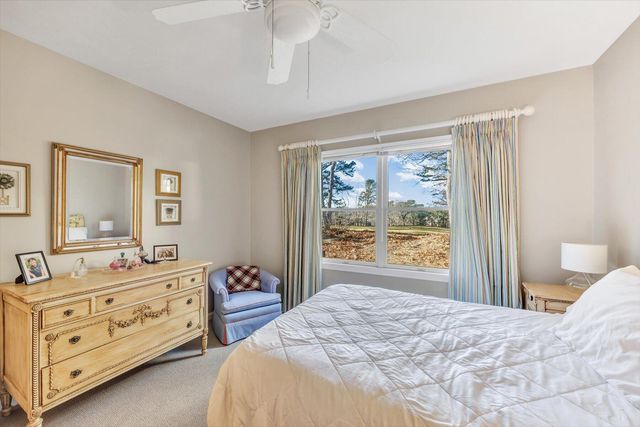 10 Oak Glen Village, Yarmouth Port, MA 02675