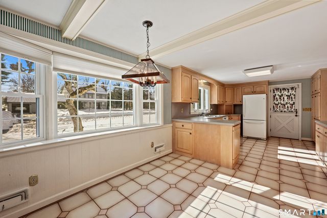 12 Timrod Road, West Hartford, CT 06107