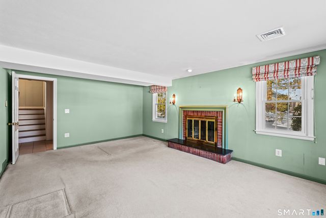 12 Timrod Road, West Hartford, CT 06107