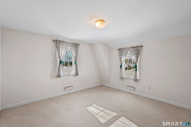 12 Timrod Road, West Hartford, CT 06107