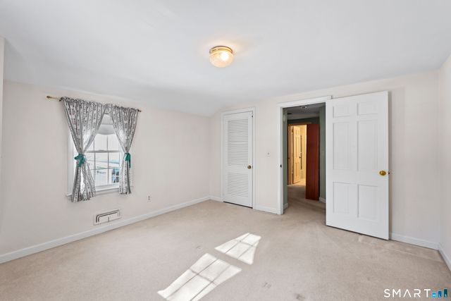 12 Timrod Road, West Hartford, CT 06107