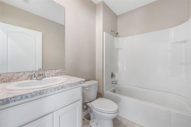 305 MEADOWBROOK BOULEVARD, Winter Haven, FL 33881