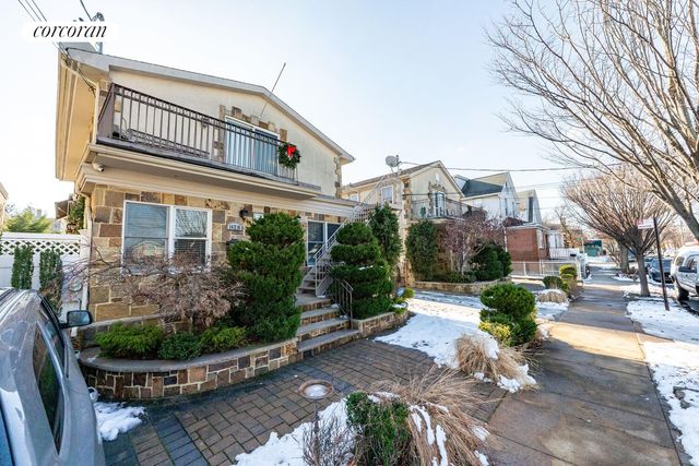 162-16 77TH Road, New York City, NY 11366