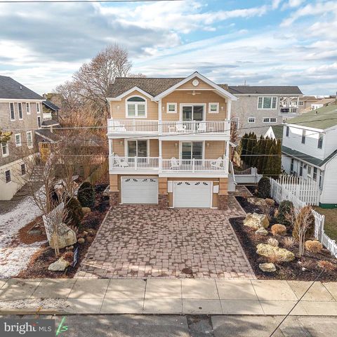 706 S BAY AVE, Beach Haven, NJ 08008