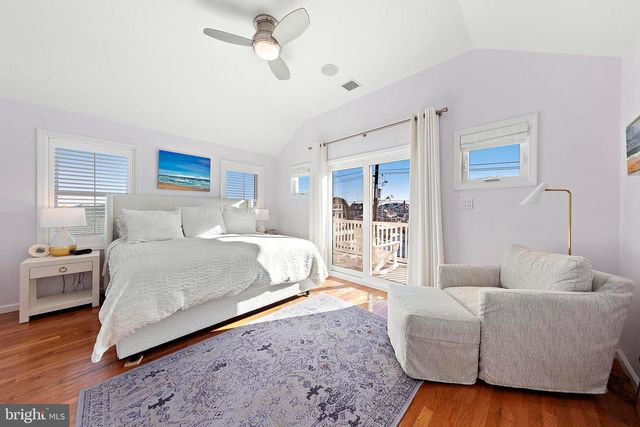 706 S BAY AVE, Beach Haven, NJ 08008