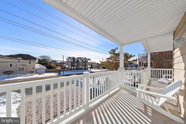 706 S BAY AVE, Beach Haven, NJ 08008