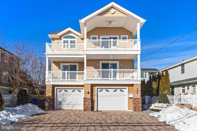 706 S BAY AVE, Beach Haven, NJ 08008