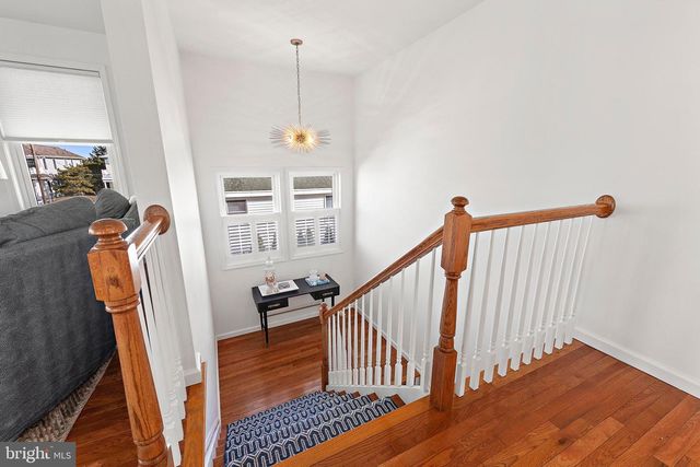 706 S BAY AVE, Beach Haven, NJ 08008