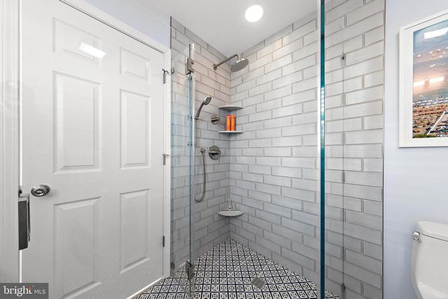 706 S BAY AVE, Beach Haven, NJ 08008