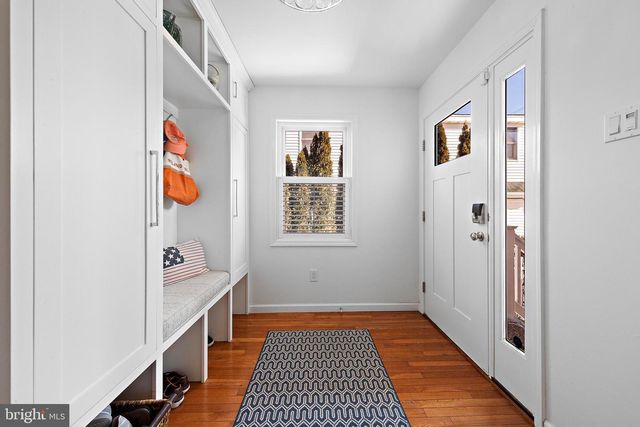 706 S BAY AVE, Beach Haven, NJ 08008