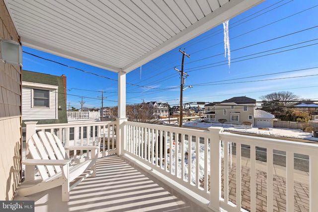 706 S BAY AVE, Beach Haven, NJ 08008