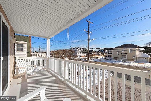 706 S BAY AVE, Beach Haven, NJ 08008