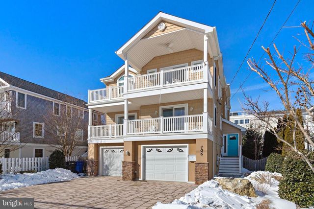 706 S BAY AVE, Beach Haven, NJ 08008