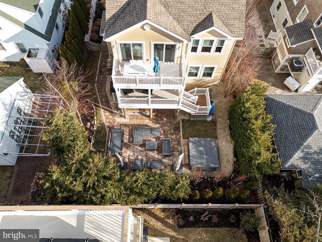 706 S BAY AVE, Beach Haven, NJ 08008
