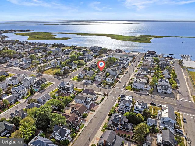 706 S BAY AVE, Beach Haven, NJ 08008