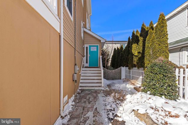 706 S BAY AVE, Beach Haven, NJ 08008