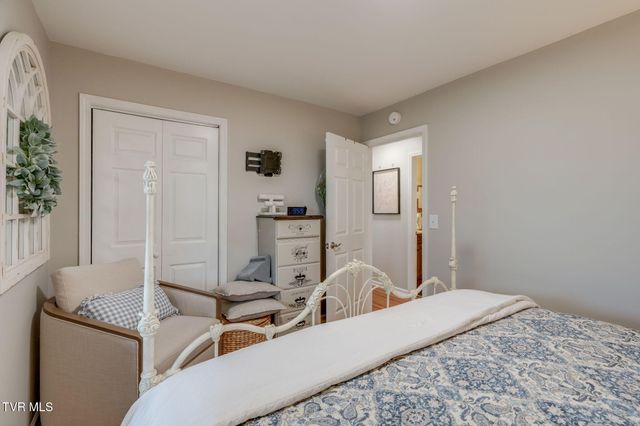 69 Pine Ridge Drive, Afton, TN 37616