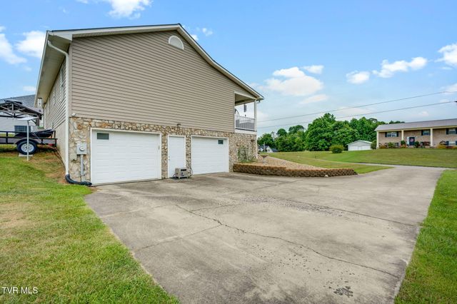 69 Pine Ridge Drive, Afton, TN 37616