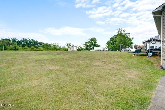 69 Pine Ridge Drive, Afton, TN 37616
