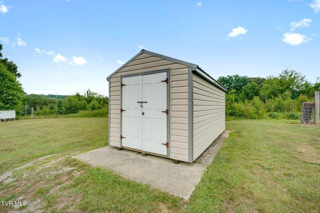 69 Pine Ridge Drive, Afton, TN 37616