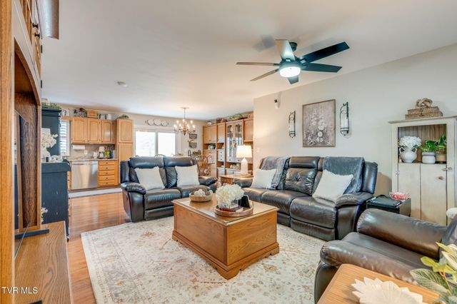 69 Pine Ridge Drive, Afton, TN 37616