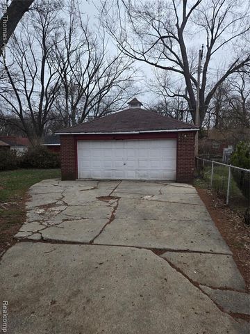 24220 Gardner Street, Oak Park, MI 48237
