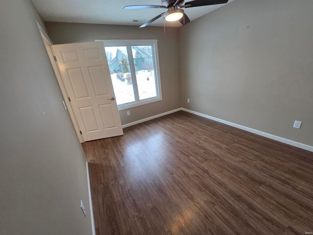 305 W Longfellow Boulevard, Columbia City, IN 46725