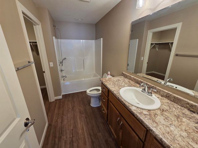 305 W Longfellow Boulevard, Columbia City, IN 46725