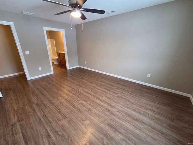 305 W Longfellow Boulevard, Columbia City, IN 46725