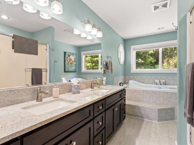 22905 Ne CANYON Rd, Battle Ground, WA 98604