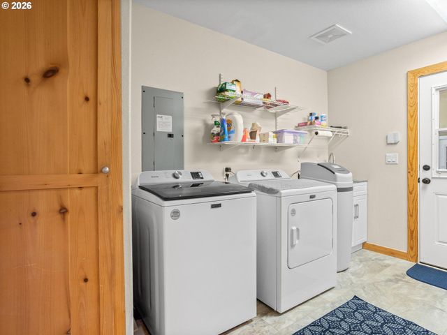 22905 Ne CANYON Rd, Battle Ground, WA 98604