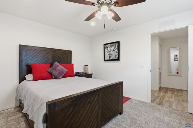 1717.63 E PHILADELPHIA, Rapid City, SD 57703