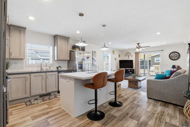 1717.63 E PHILADELPHIA, Rapid City, SD 57703