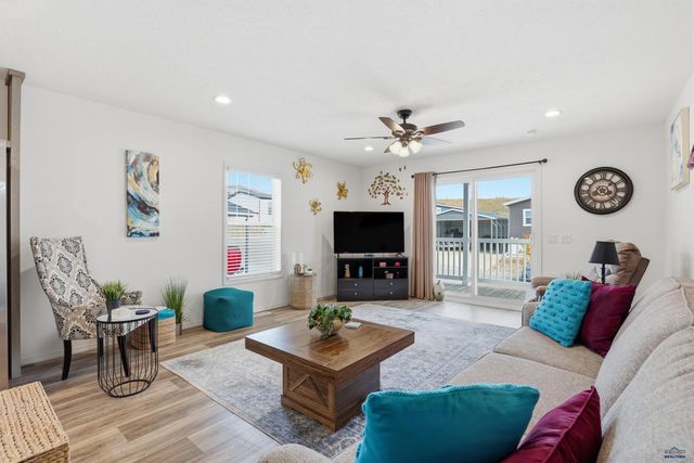 1717.63 E PHILADELPHIA, Rapid City, SD 57703