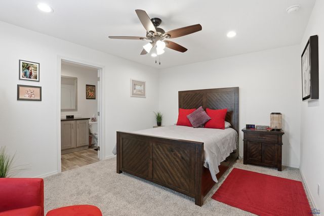 1717.63 E PHILADELPHIA, Rapid City, SD 57703