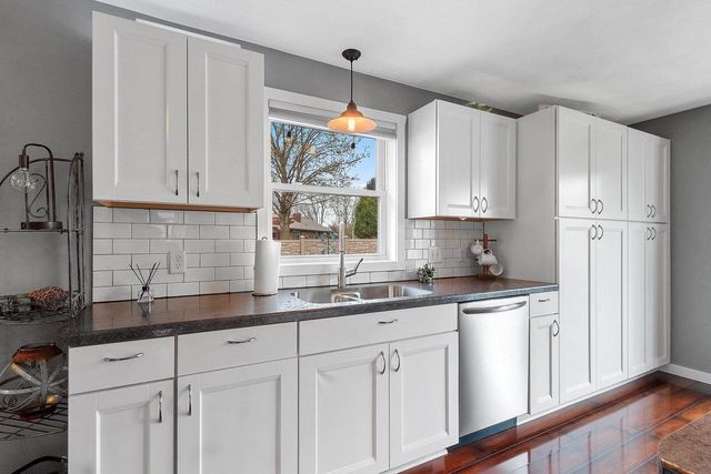 W2281 BLARNEY COURT, Freedom, WI 54130
