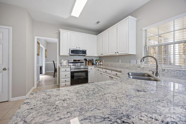 8701 Kirkley Glen Lane, Charlotte, NC 28215